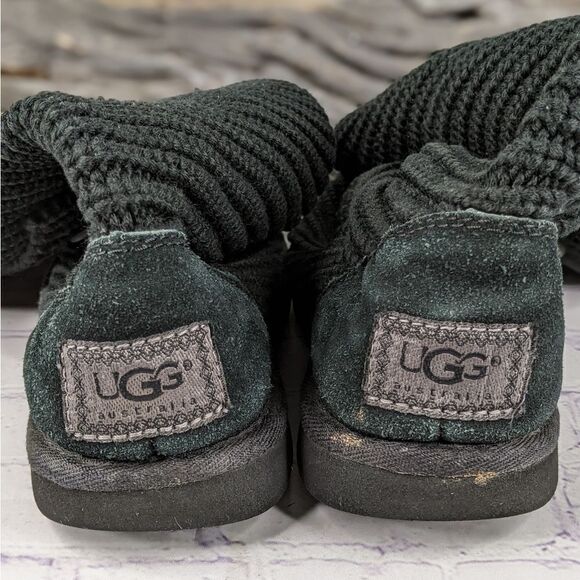UGG Classic Cardy Boot - Picture 6 of 10
